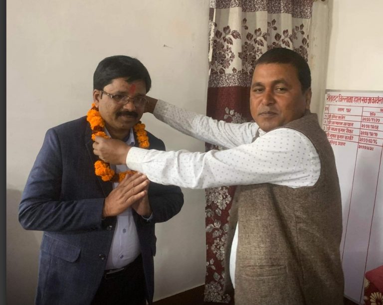 आज देखि जिल्ला समन्वय समिति रौतहटको कार्यालय प्रमुख जगत प्रसाद साह ।