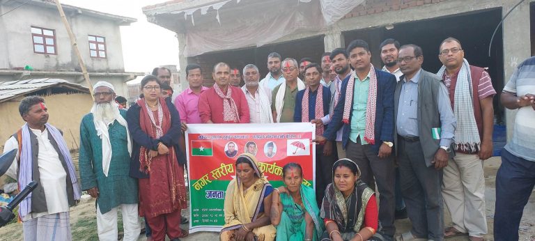 गुजरा नगर तदर्थ समिति अध्यक्ष पदमा अनुठा । गुजरा नगर तदर्थ समिति अध्यक्ष पदमा अनुठा ।