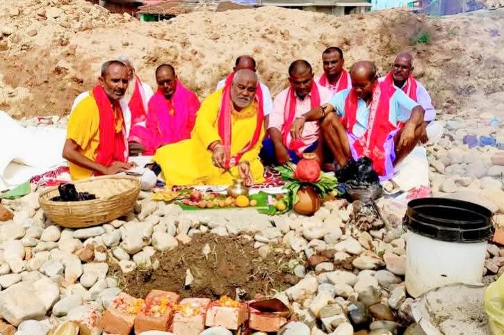 पोठियाहीमा दुई कोठे वडा कार्यालय भवनको शिलान्यास।